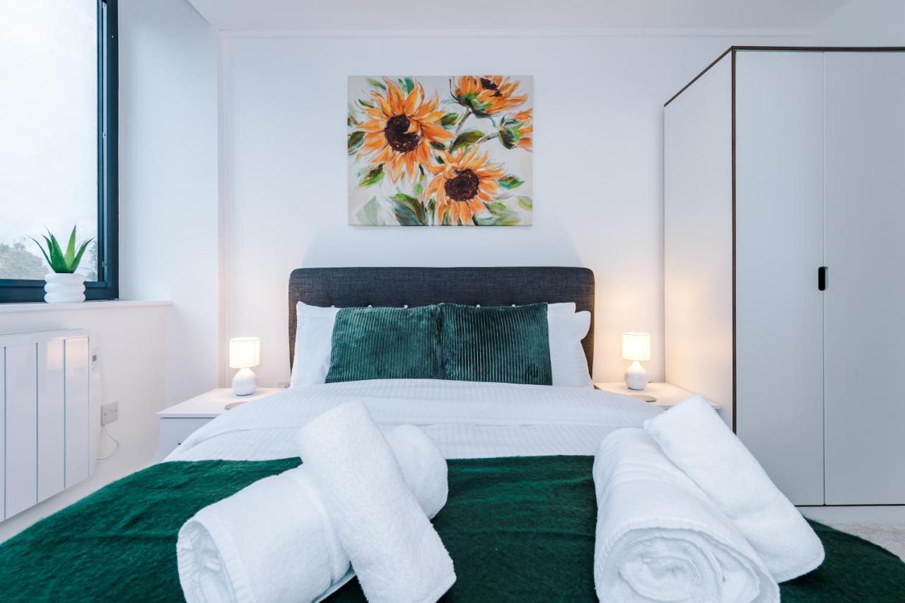 New! Stylish 2-Bed Apartment In Manchester By 53 Degrees Property - Amazing Location, Ideal For Small Groups - Sleeps 4! Exterior foto